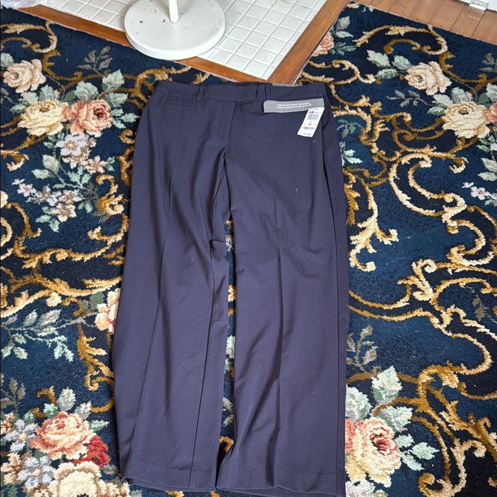 JM Collection curvy‎ fit trousers. NWT. Retail 28